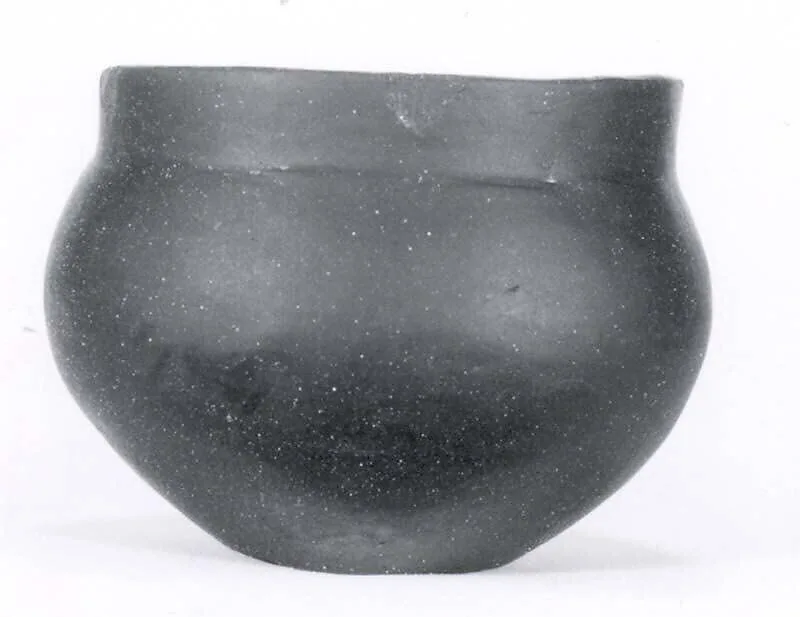 Pot — Unknown