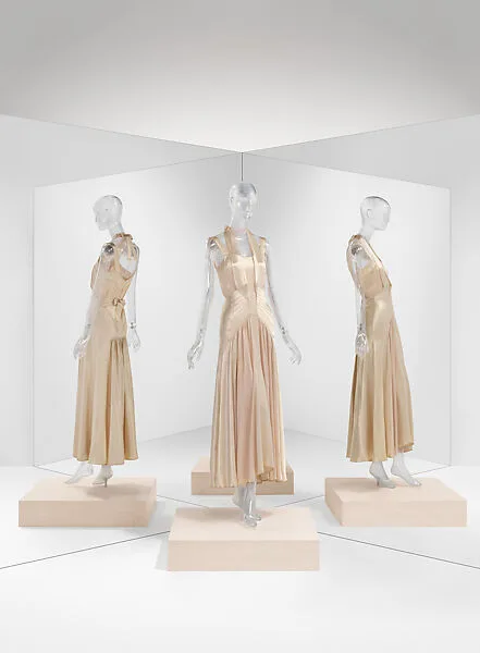 Evening dress — Bruyère|Marie-Louise Bruyère