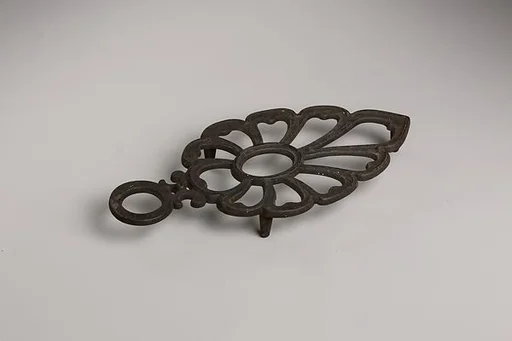Trivet