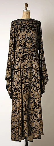 Tea gown