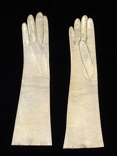 Evening gloves