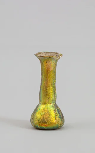 Glass perfume bottle