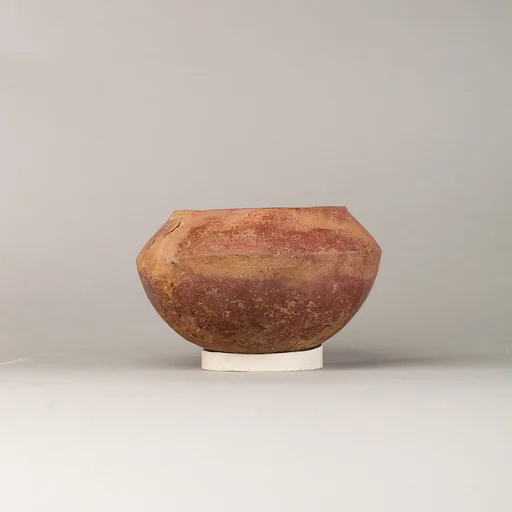 Red polished ware bowl