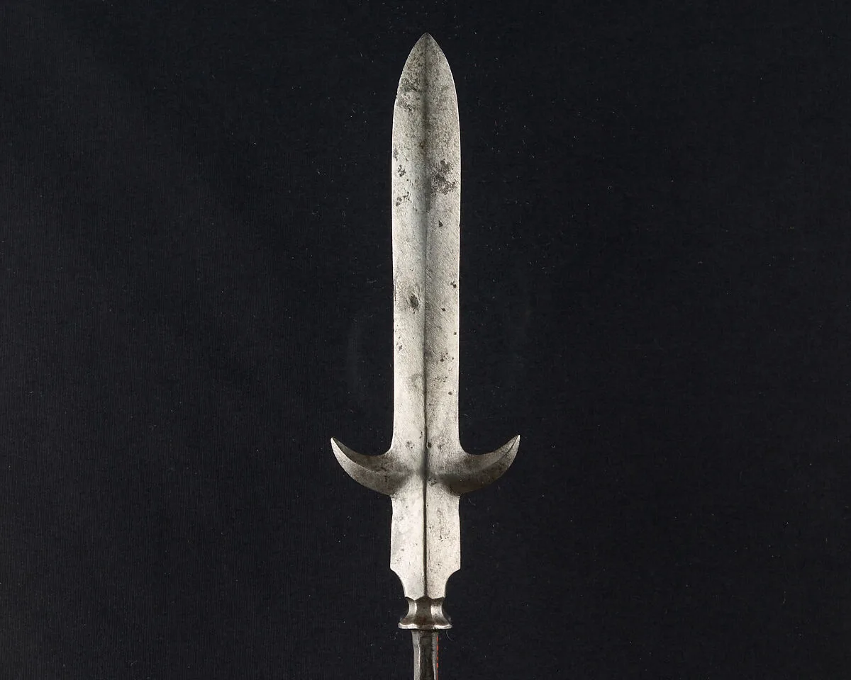 Arrowhead (<i>Yanone</i>) — Unknown