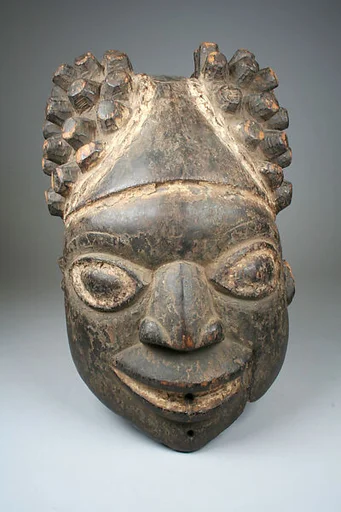 Helmet Mask (Bamumkom)