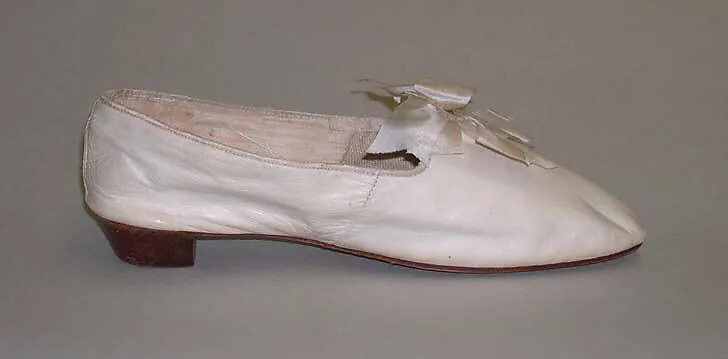 Wedding slippers — Unknown