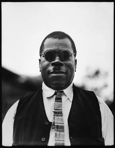 [Man Wearing Rounded Spectacles, Florida]