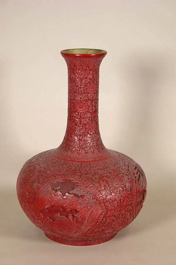 清晚期 剔紅開光山水紋漆瓶|Vase with peony scroll and landscape panels — Unknown