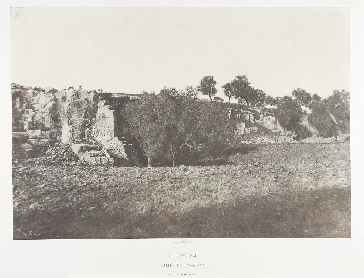 Jérusalem, Vallée de Josaphat, Grottes sépulcrales, 2 — Auguste Salzmann|Imprimerie photographique de Blanquart-Évrard, à Lille