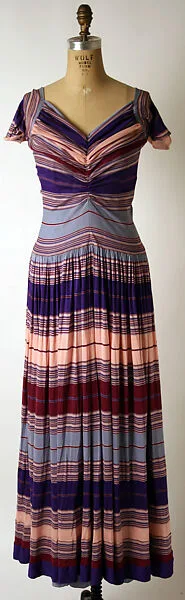 Evening dress — Nettie Rosenstein|Bergdorf Goodman
