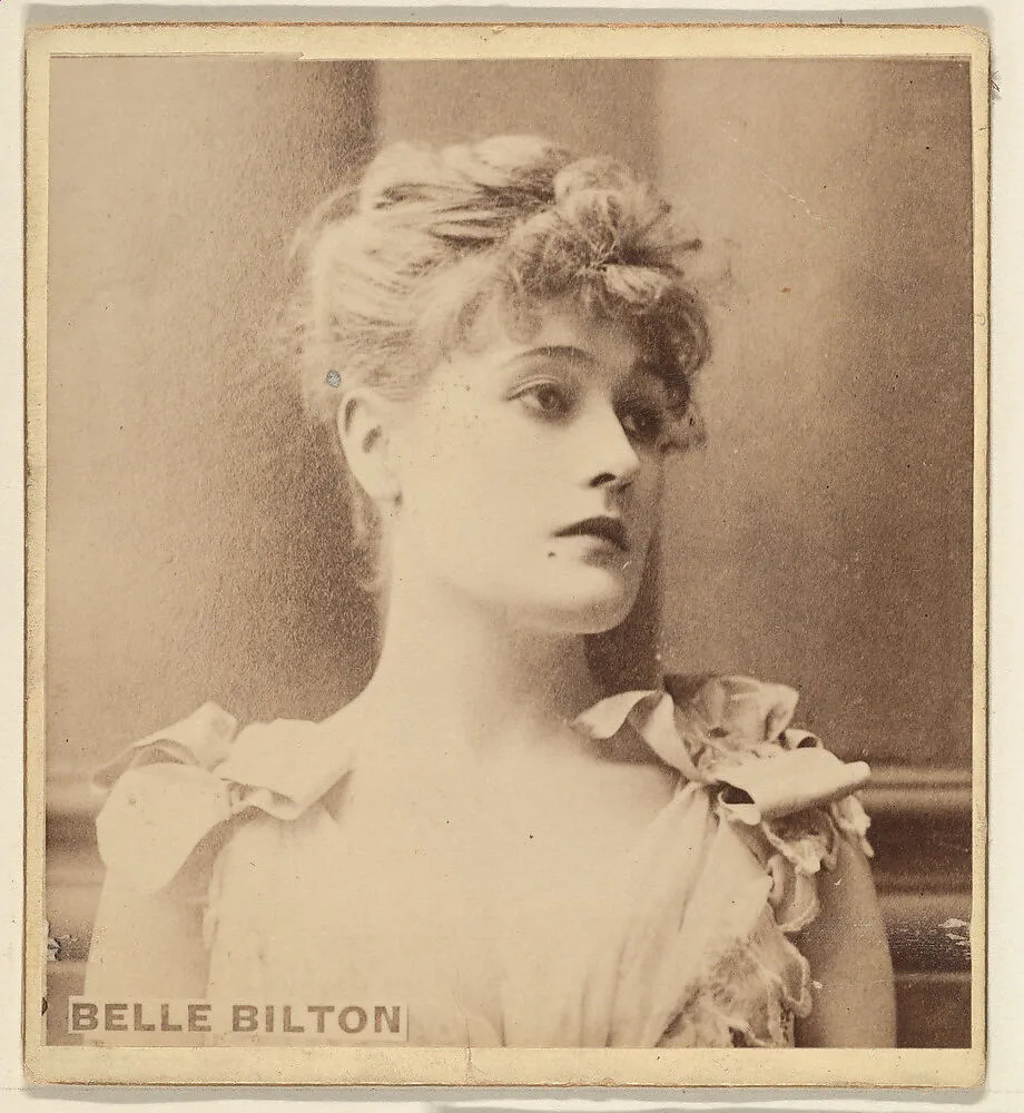 Belle Bilton, from the Actresses series (N246), Type 2, issued by Kinney Brothers to promote Sporting Extra Cigarettes — Kinney Brothers Tobacco Company