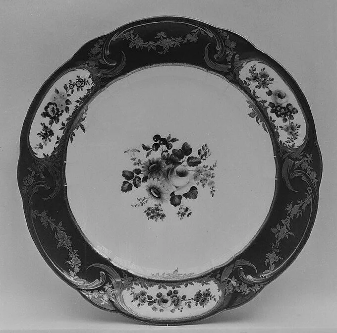Plate (assiette à palmes) (1 of 102) (part of a service) — Sèvres Manufactory|Dominique Joffroy
