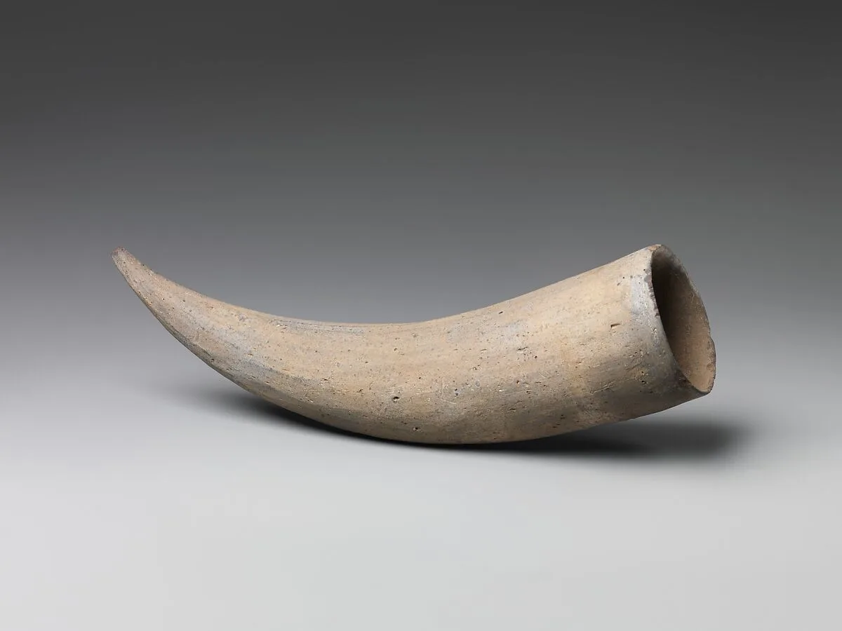 뿔모양 잔 삼국|角形盞 三國|Horn-shaped drinking cup — Unknown
