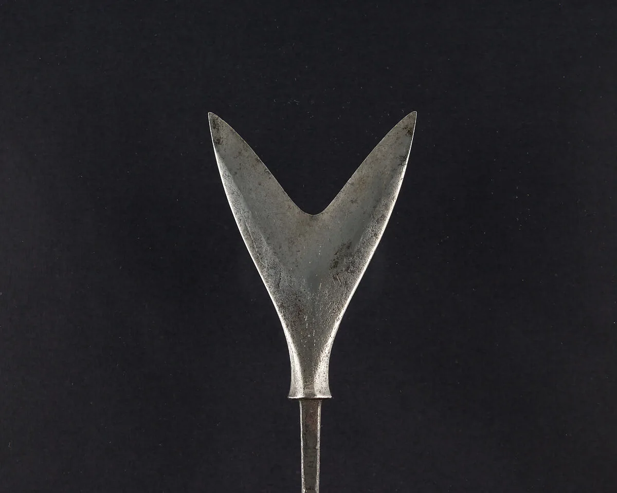 Arrowhead (<i>Yanone</i>) — Unknown