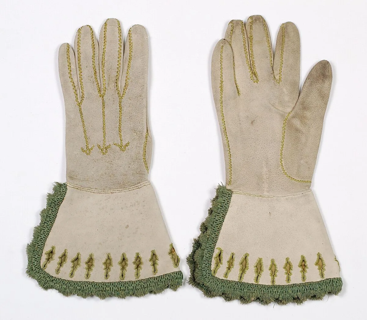 Gloves — Unknown