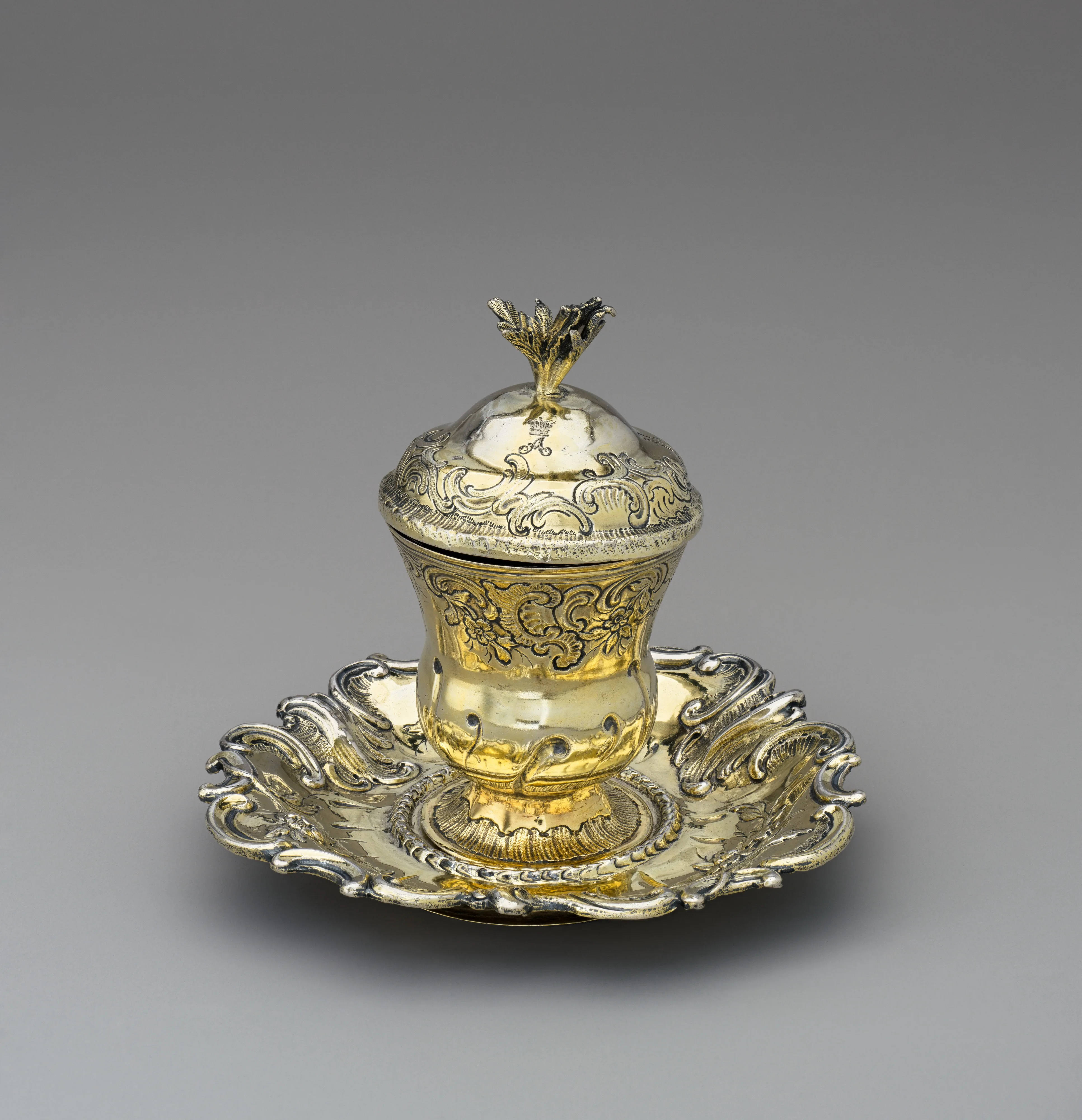 Urn-shaped inkwell with cover on stand — Abraham Drentwett IV