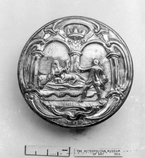 Snuffbox