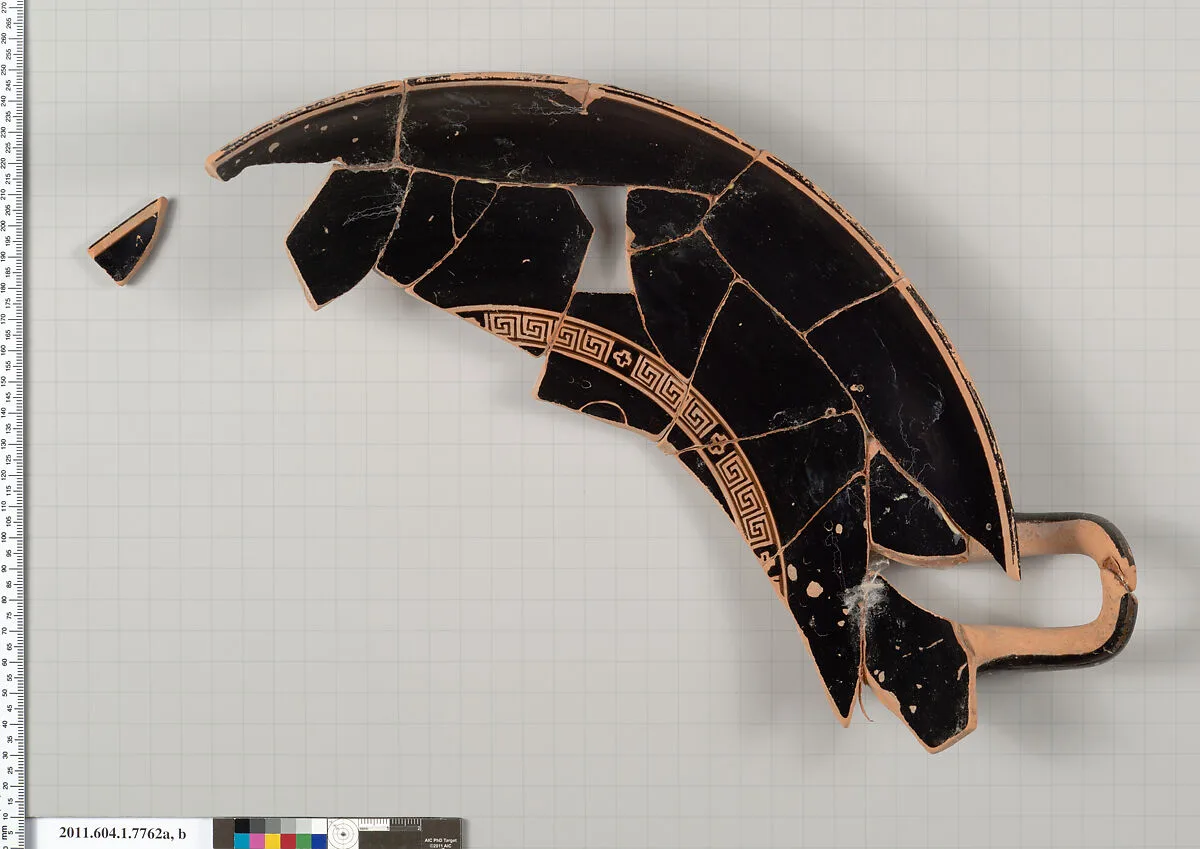 Terracotta fragments of a kylix (drinking cup) — Unknown
