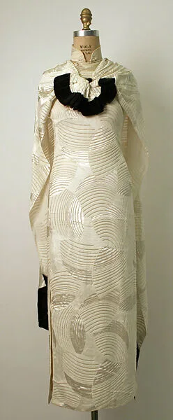 Evening cheongsam — Unknown