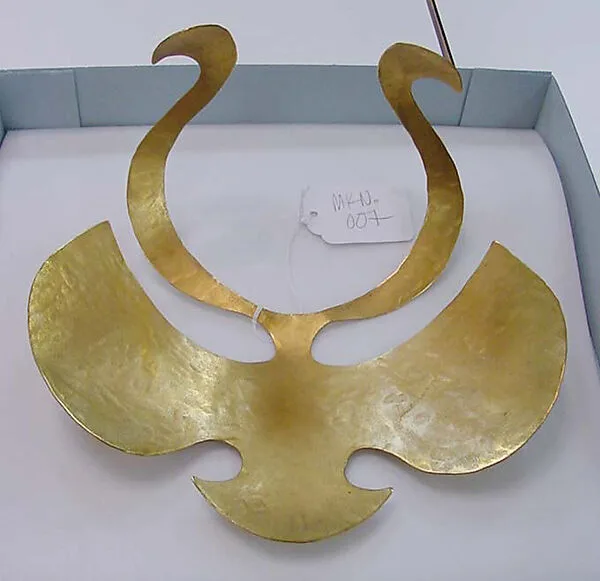 Necklace — Leonos D'Anz