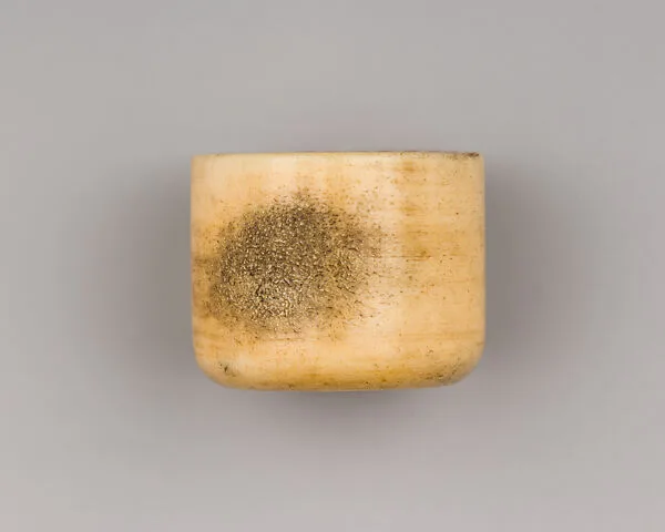 Bone, Light Brown Archer's Ring — Unknown