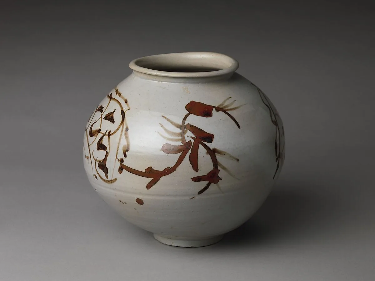 백자 철화 용 무늬 항아리 조선|白磁鐵畫龍文壺 朝鮮|Jar decorated with dragons — Unknown