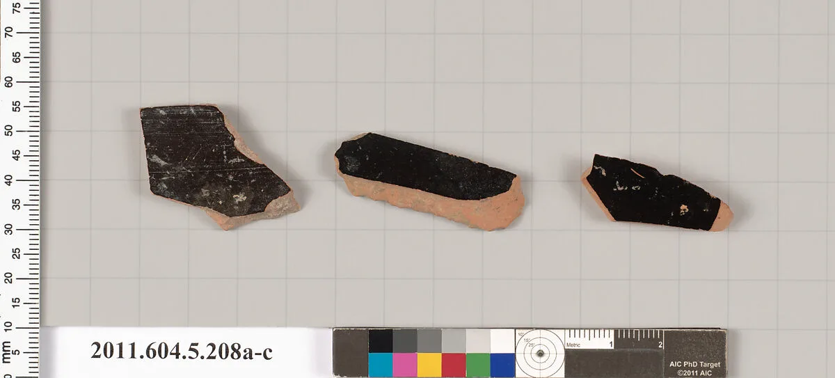 Terracotta fragments of kylikes (drinking cups) — Unknown