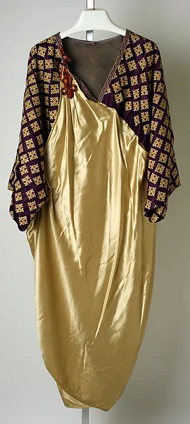 Dressing gown — Jessie Franklin Turner