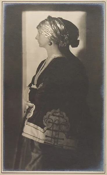 The Silver Cap — Adolf de Meyer