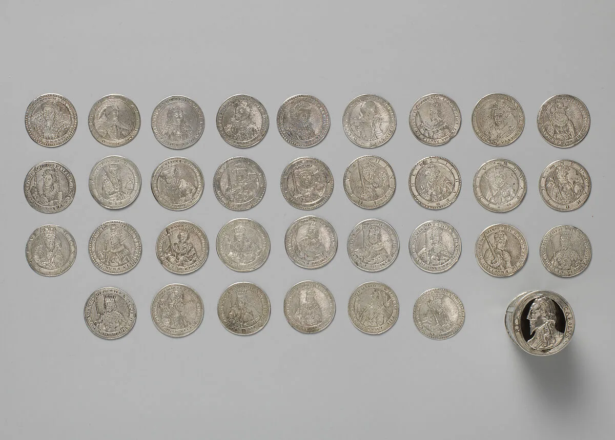 Counter box with set of thrity-three counters — Unknown