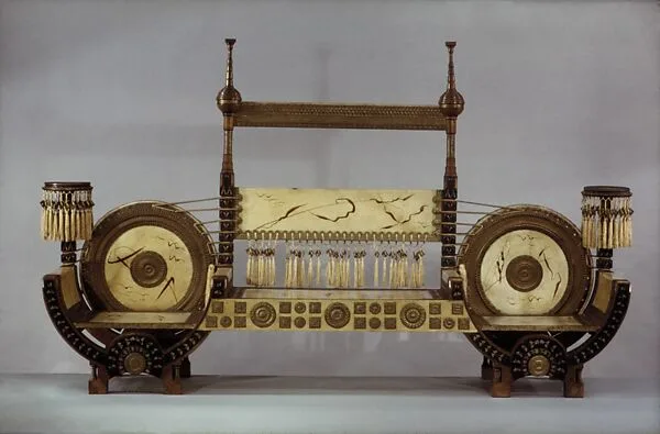 Settee — Carlo Bugatti