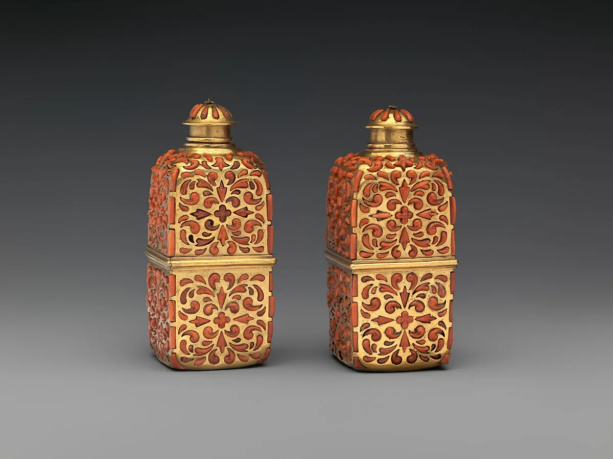 Pair of scent flasks — Unknown
