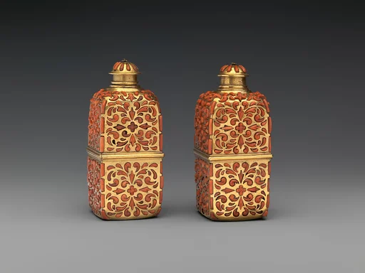 Pair of scent flasks