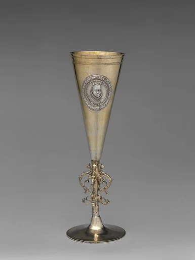Conical cup