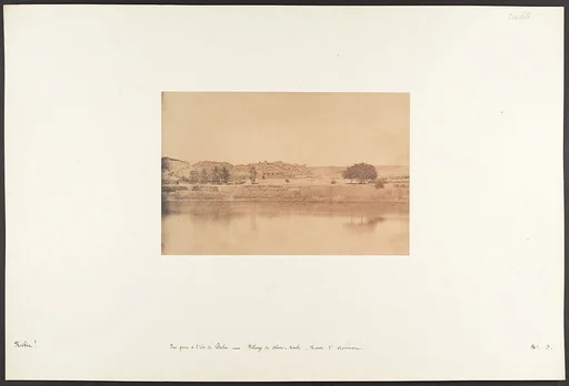 Vue prise à l'Est de Philae - Village de Abou-Kouli; Route d'Assouan