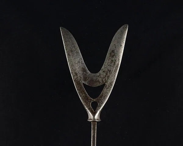 Arrowhead (<i>Yanone</i>) — Unknown