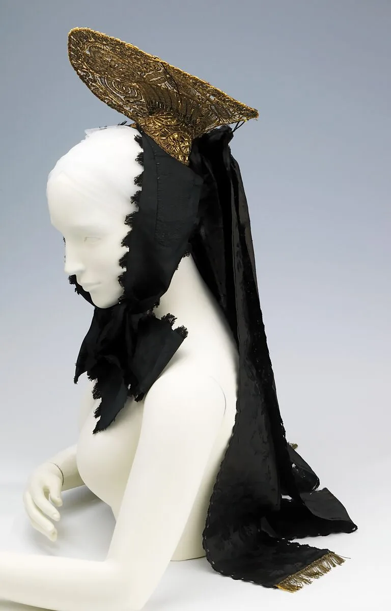 Headdress — Unknown