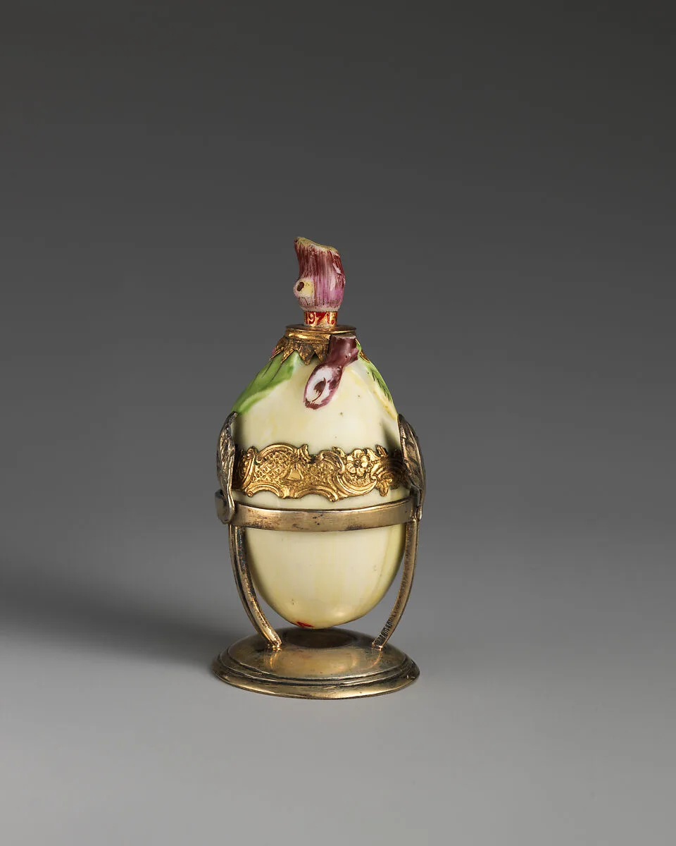 Scent bottle — Chelsea Porcelain Manufactory
