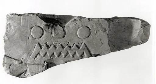 Raised relief fragment