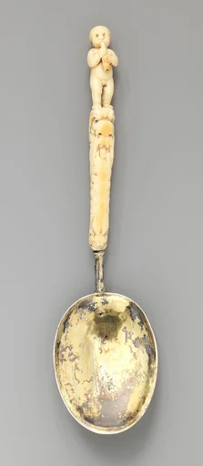 Spoon with handle carved with putto playing a pipe