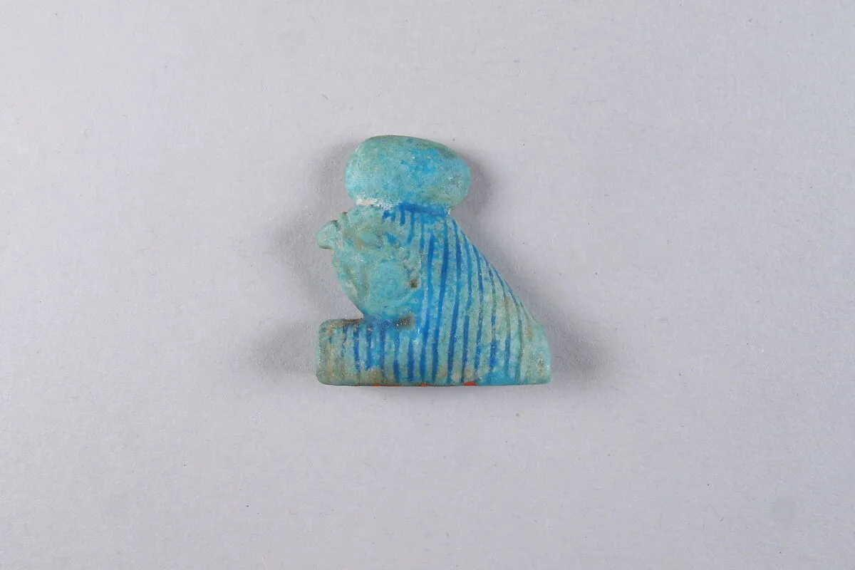 Collar terminal decorated with head of a falcon — Unknown
