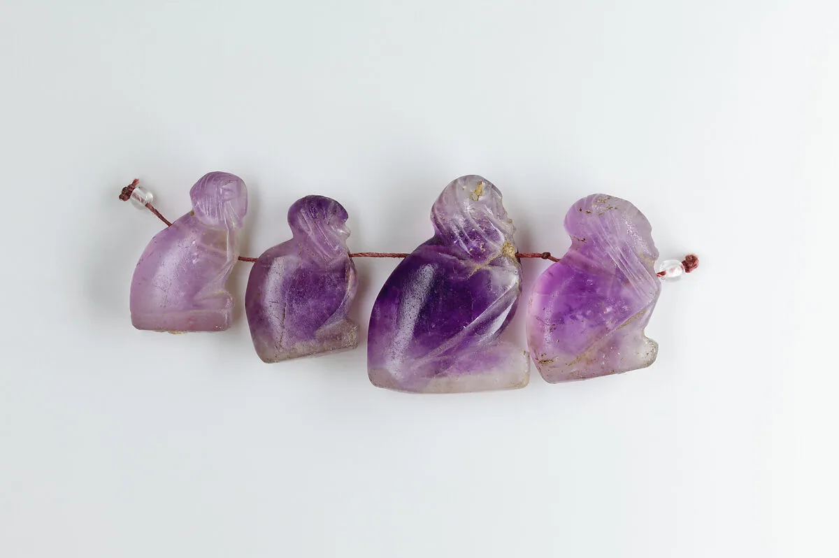 Female sphinx amulet — Unknown