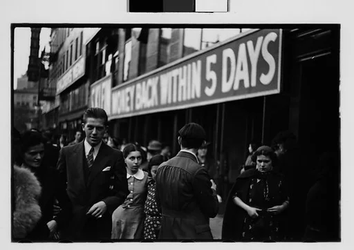 [Five 35mm Film Frames: Sidewalk Vendor and Shoppers Outside Klein's Department Store, Union Square, New York City]