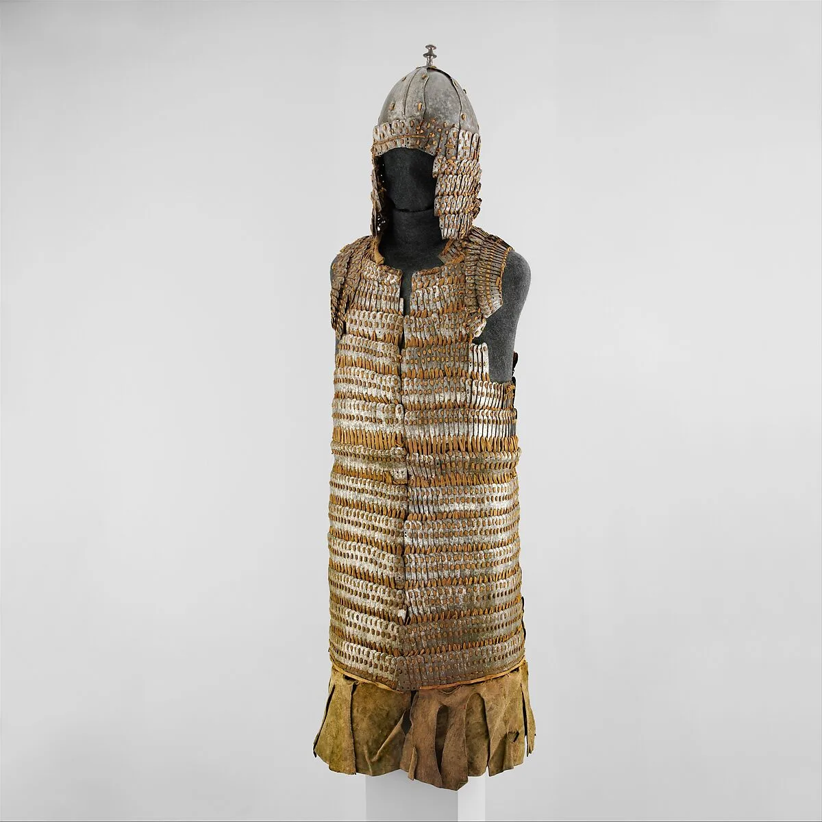 Lamellar Armor (Byang Bu'i Khrab) and Helmet — Unknown