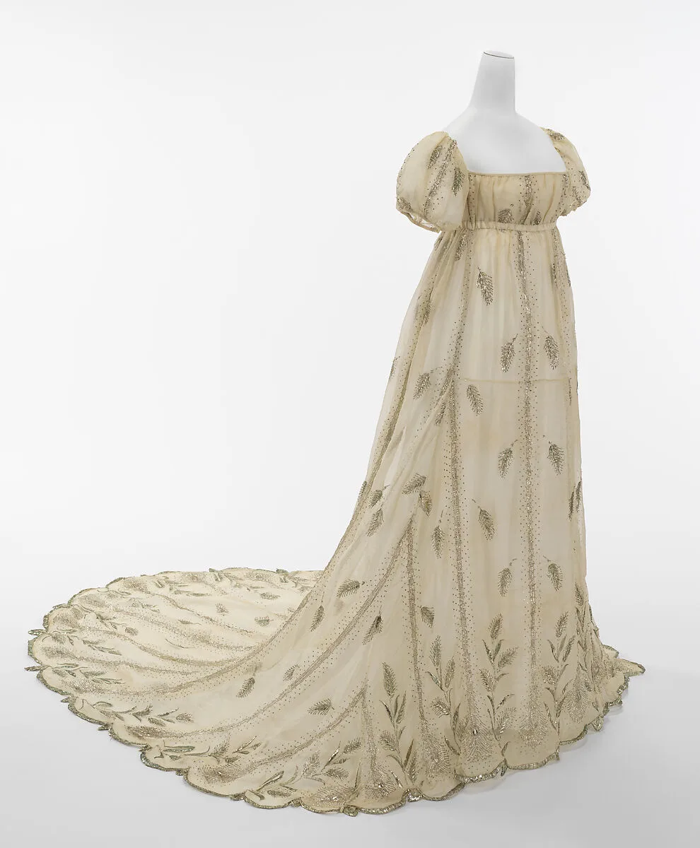 Evening dress — Unknown
