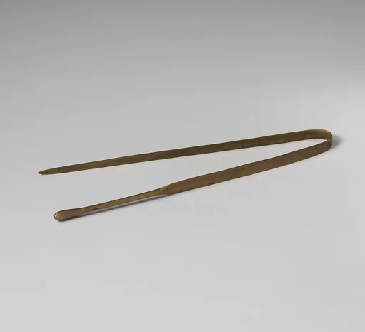 Tweezers