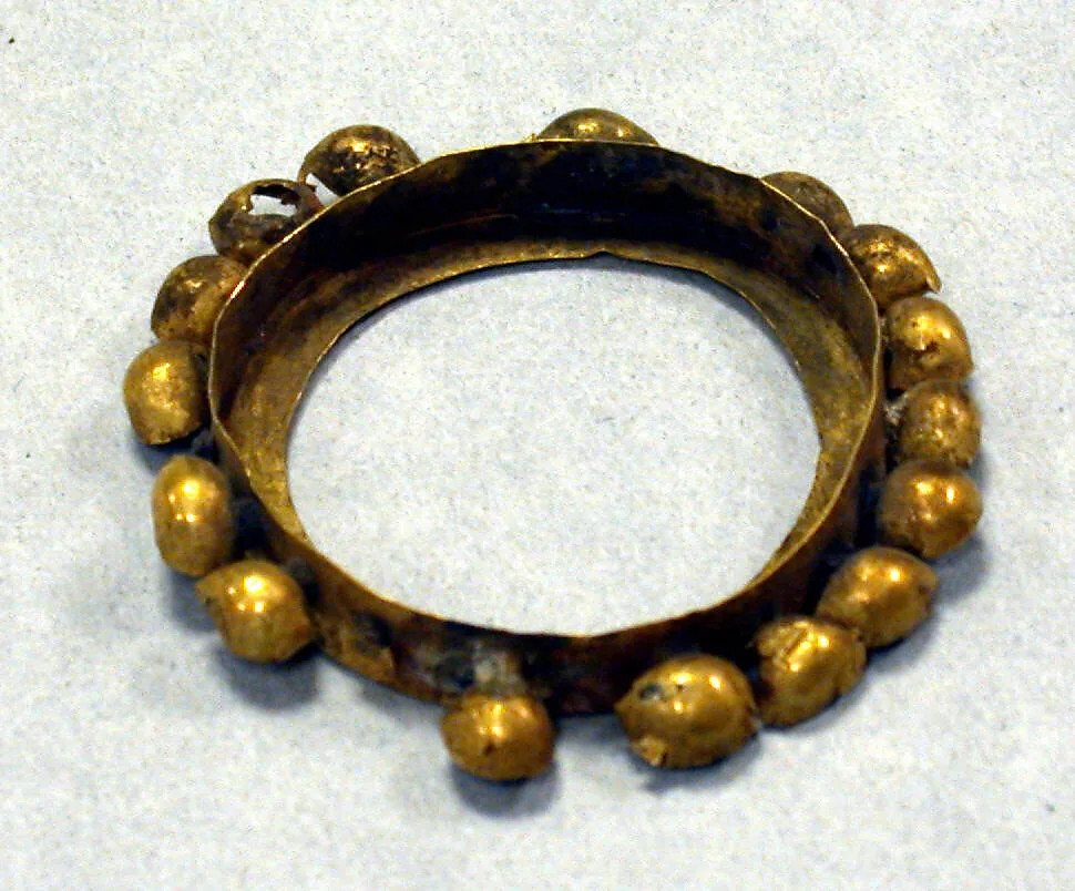 Hammered Gold Band with Bells — Unknown