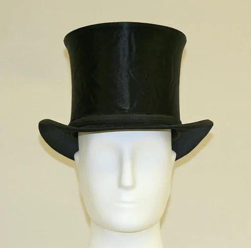 Opera hat