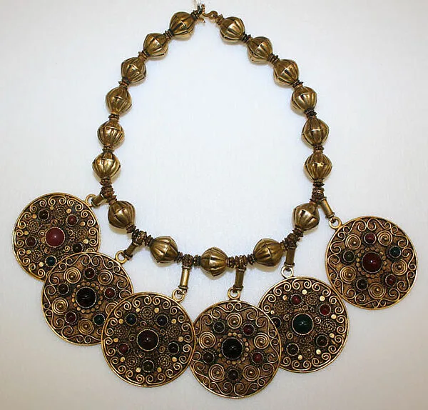 Necklace — Unknown
