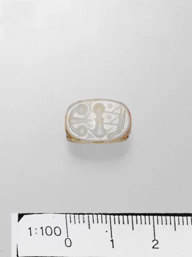 Agate triangular prism